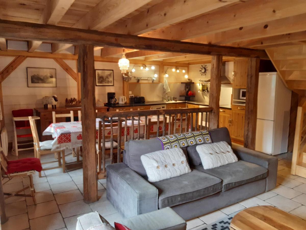 Les Granges De La Fontaine Villa Antignac Екстериор снимка