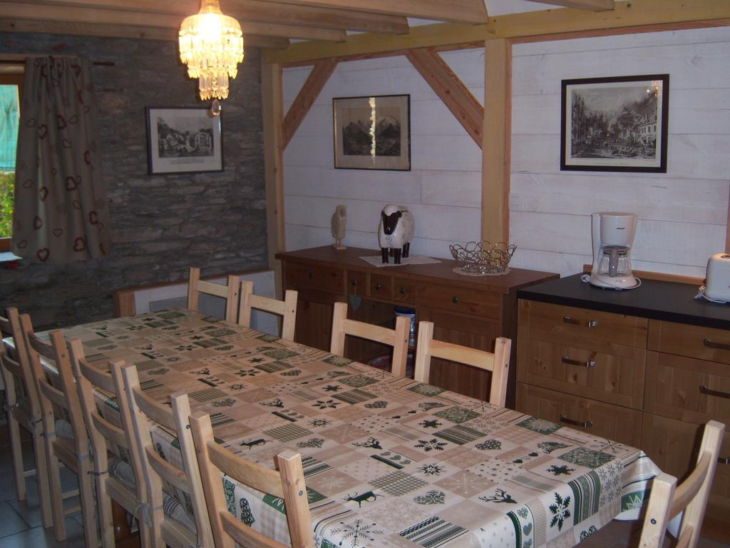 Les Granges De La Fontaine Villa Antignac Стая снимка